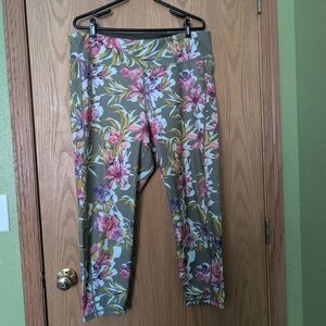 Ideology Floral Print Women's Leggings - Green and Pink